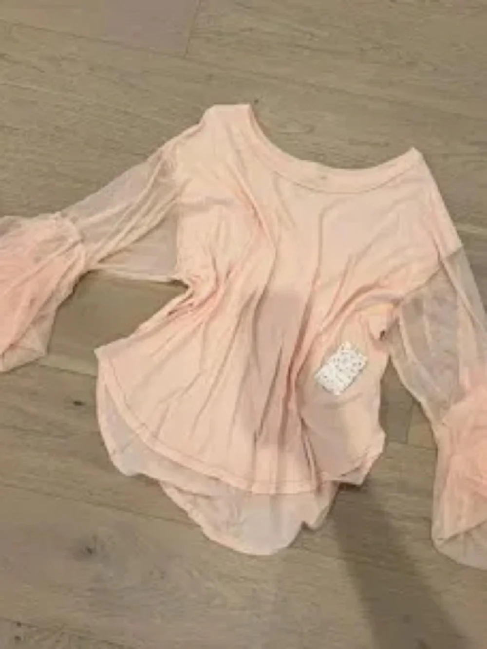Free People Cropped Bell-Sleeve Top in Blush